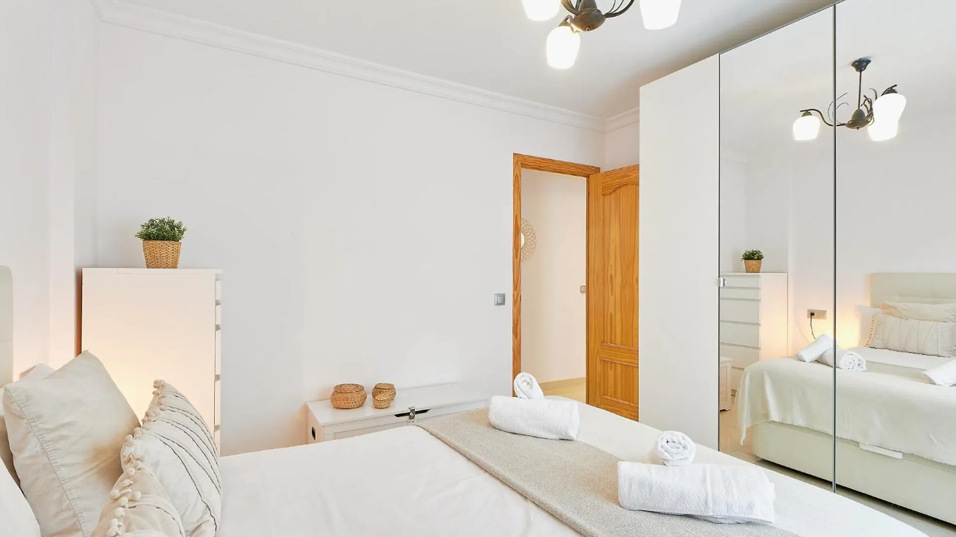 Apartamento Alice'S Home Delight Málaga